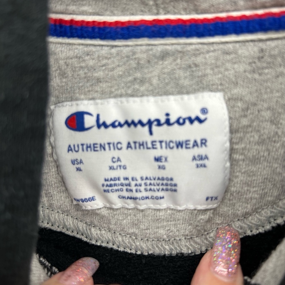 Champion Hoodie Authentic Athleticwear - Picture 3 of 3